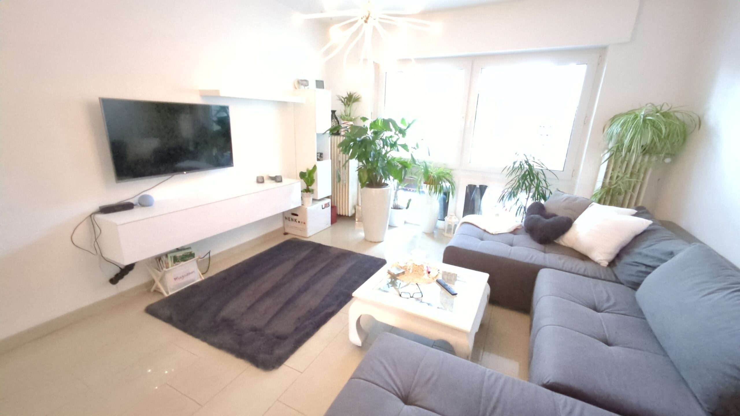Modernisiertes 2-Familien-Haus (Raum für drei Generationen) mit Balkonen und Garten zu kaufen